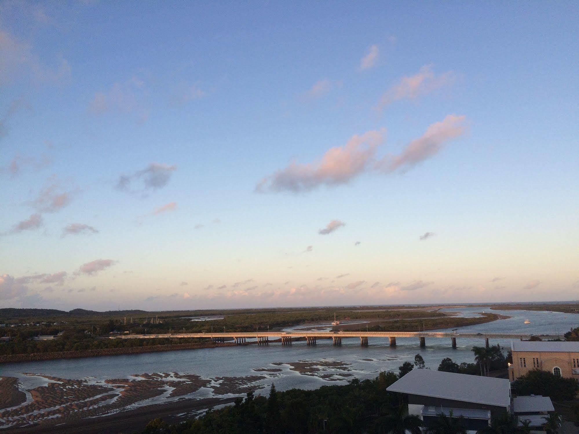 Riviera Mackay Aparthotel Kültér fotó